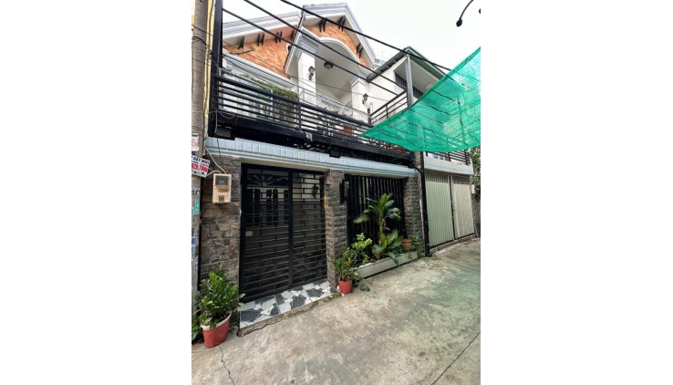 Bán Nhà 2 Tầng Hẻm Xe Hơi 5*16m Chỉ hơn 5 Tỷ Cạnh Urban Green QL13 Hiệp Bình Phước Mới Đẹp Ở Ngay